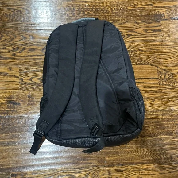Targus Black Backpack with Laptop Section - Picture 2 of 7